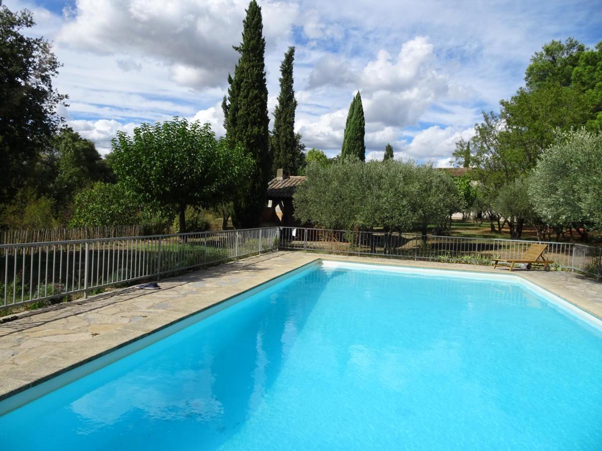 Les Olivettes Le Mazet Bed & Breakfast Uzès Екстериор снимка