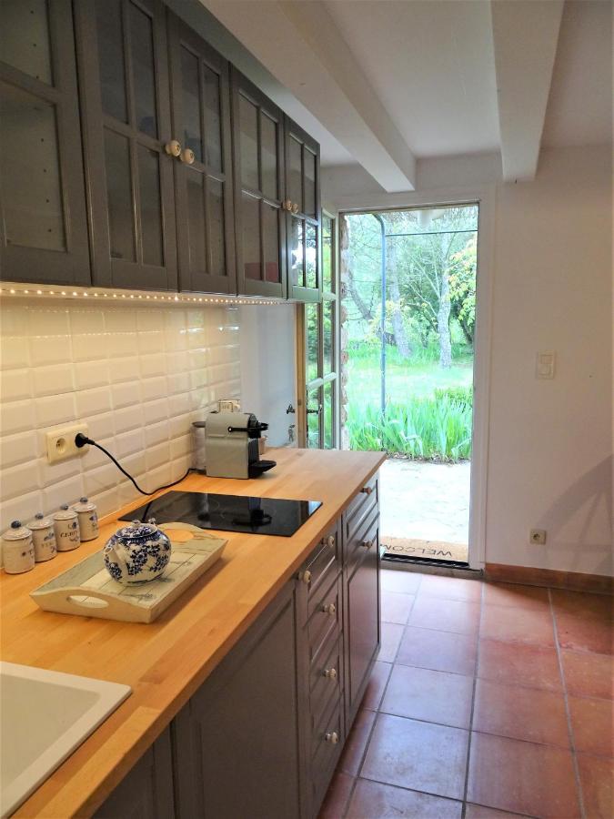 Les Olivettes Le Mazet Bed & Breakfast Uzès Екстериор снимка